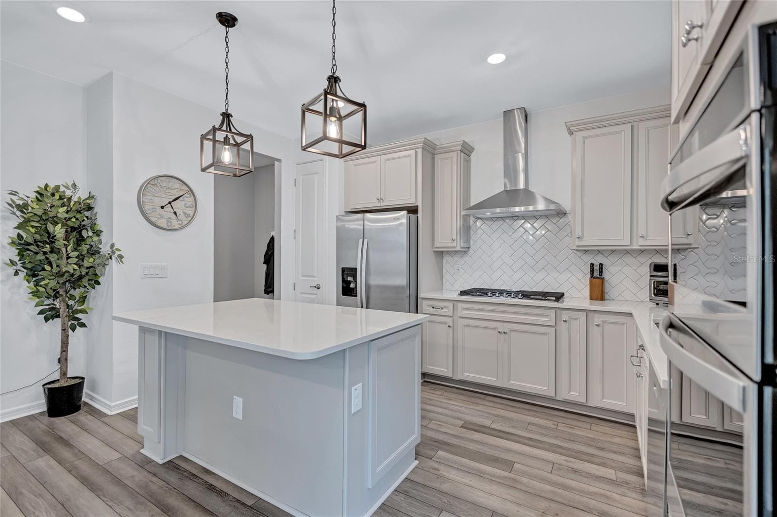 Single Family Residence at 14161 HAMMOCK CREST WAY, RIVERVIEW, photo 8 of 21
