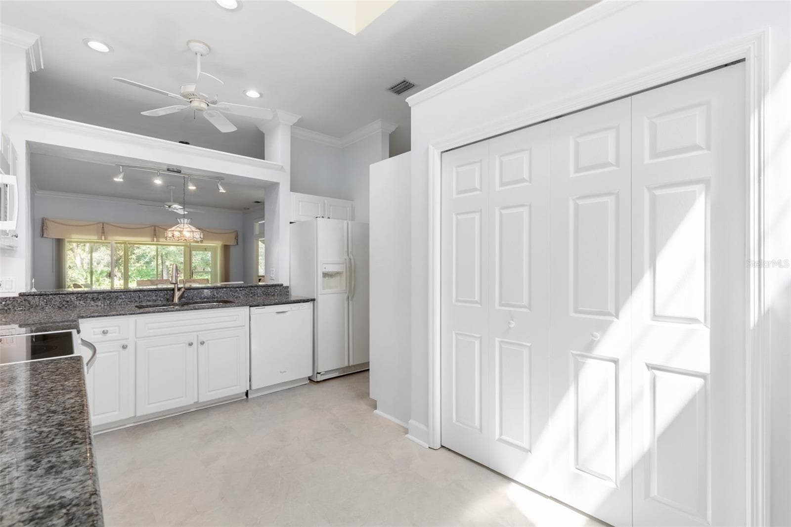 Single Family Residence at 1128 GLENGAD RUN, ORMOND BEACH, photo 20 of 98