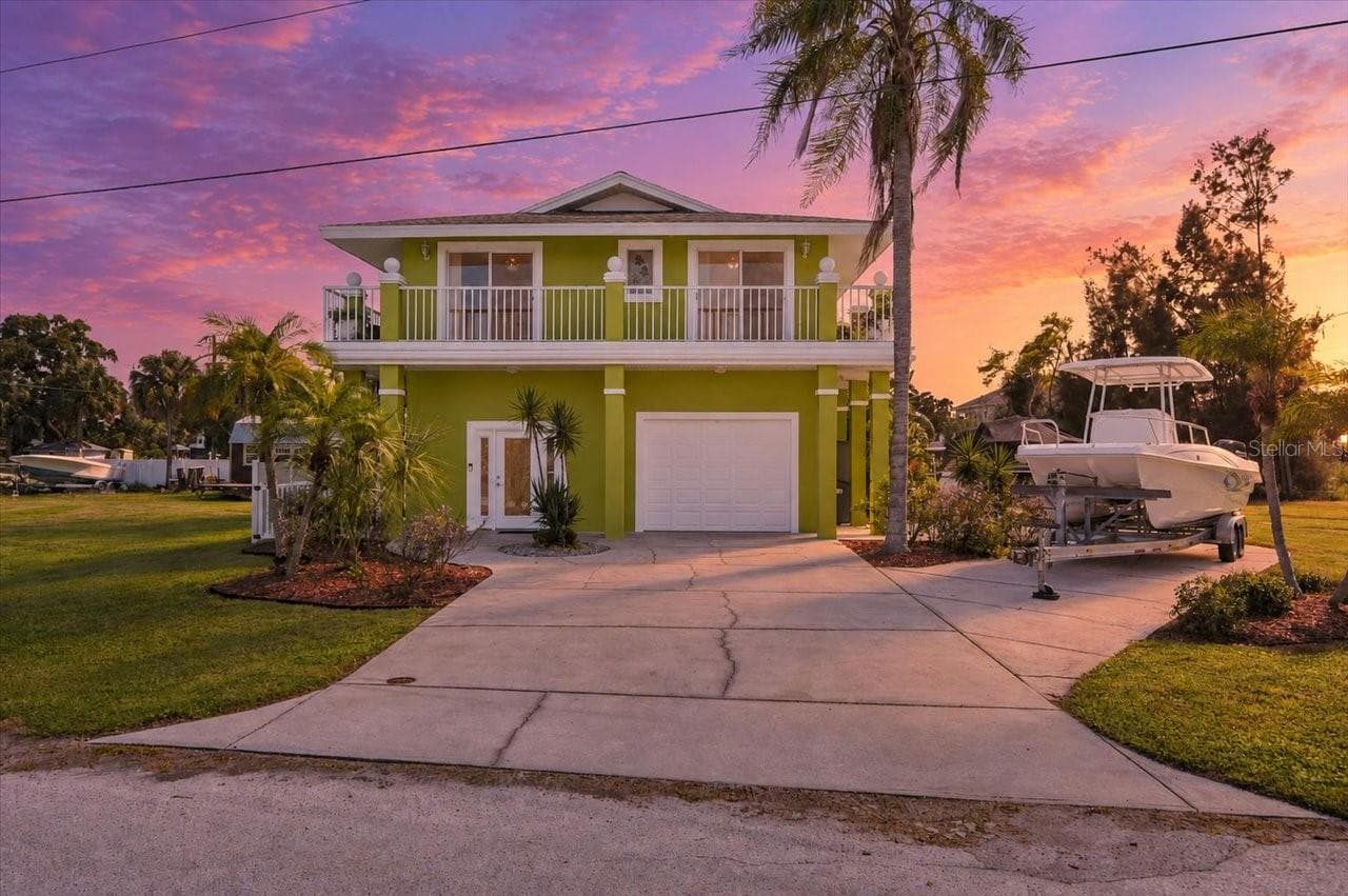 Single Family Residence at 6744 SEAVIEW BLVD, HUDSON, photo 6 of 92