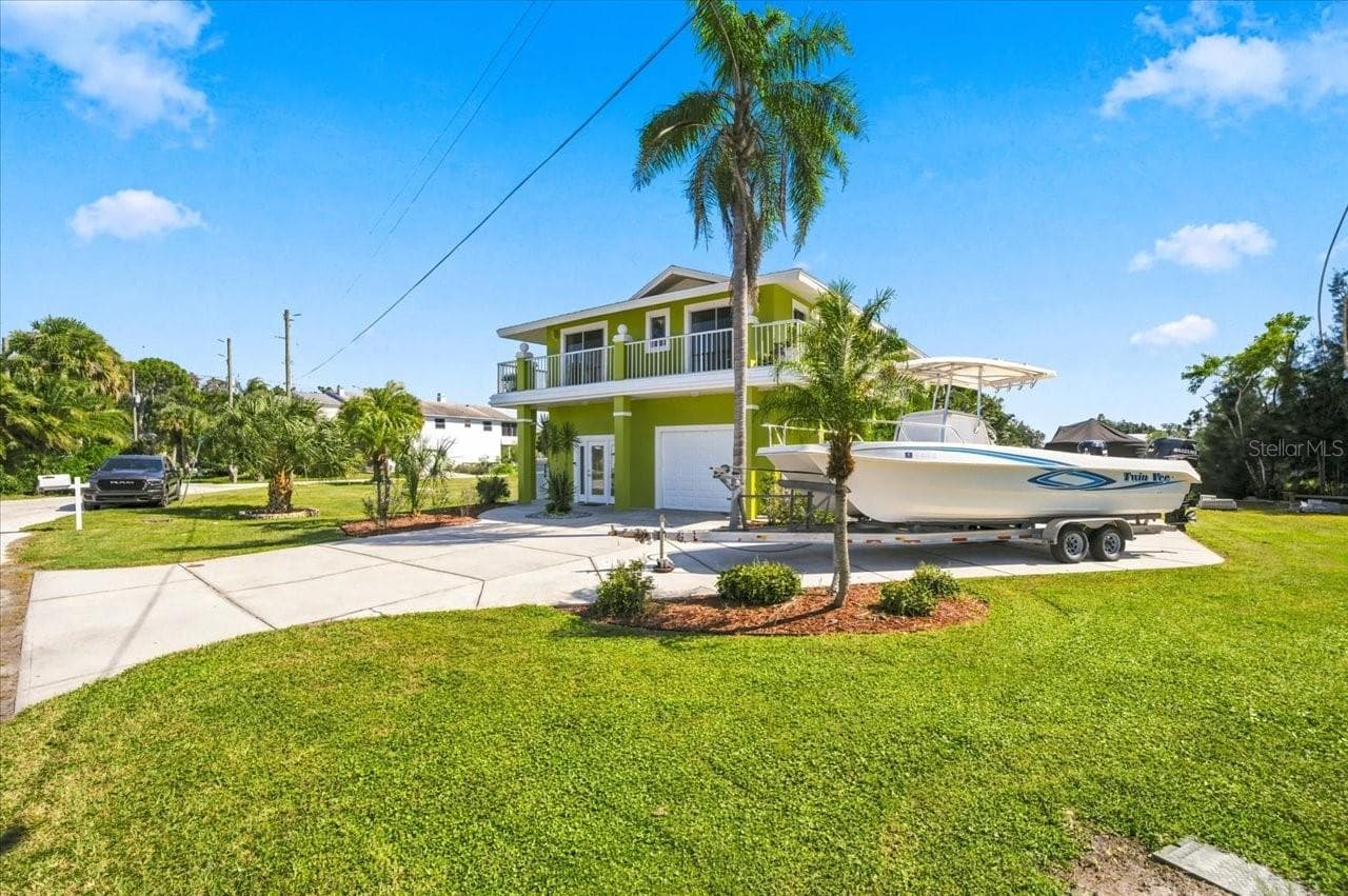 Single Family Residence at 6744 SEAVIEW BLVD, HUDSON, photo 12 of 92