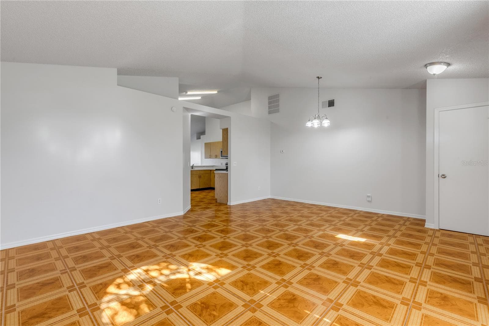 Single Family Residence at 6772 CALLIE RD, ORLANDO, photo 7 of 29