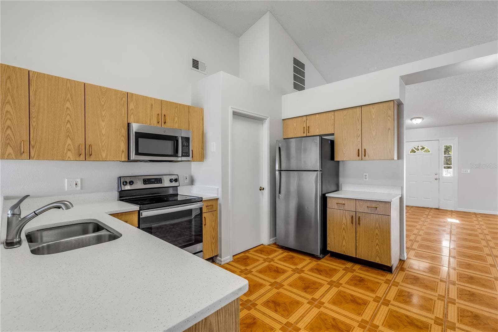 Single Family Residence at 6772 CALLIE RD, ORLANDO, photo 13 of 29