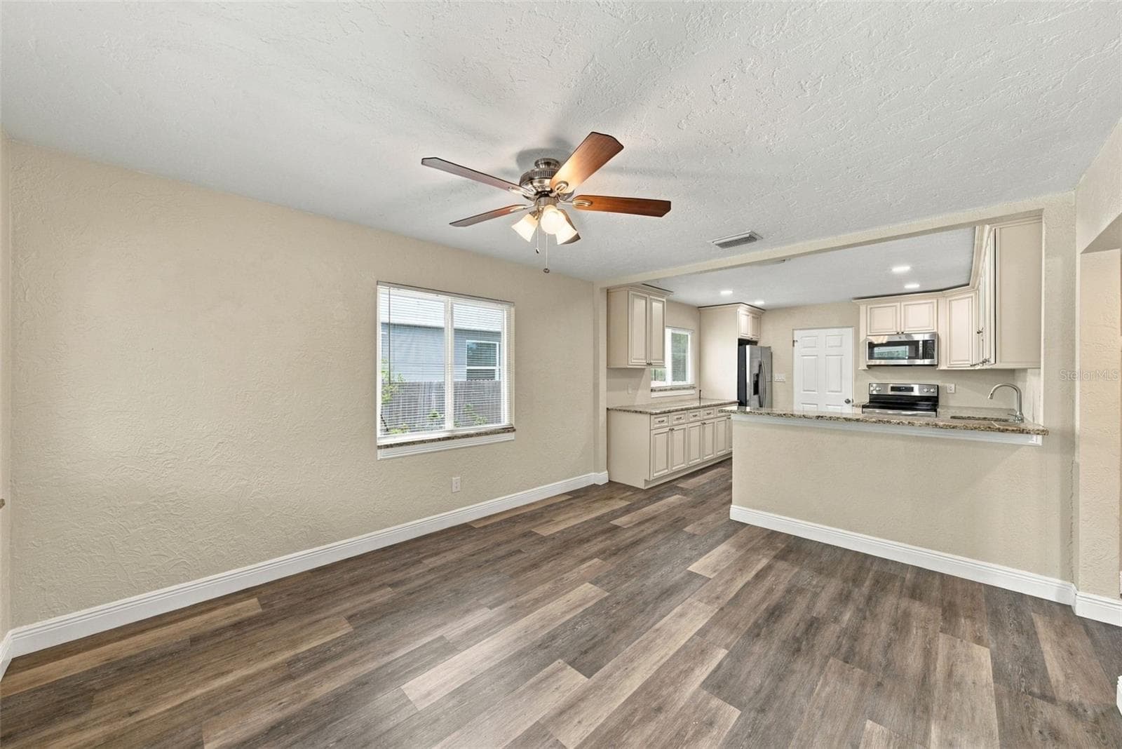 Single Family Residence at 2518 16TH AVE N, ST PETERSBURG, photo 4 of 27