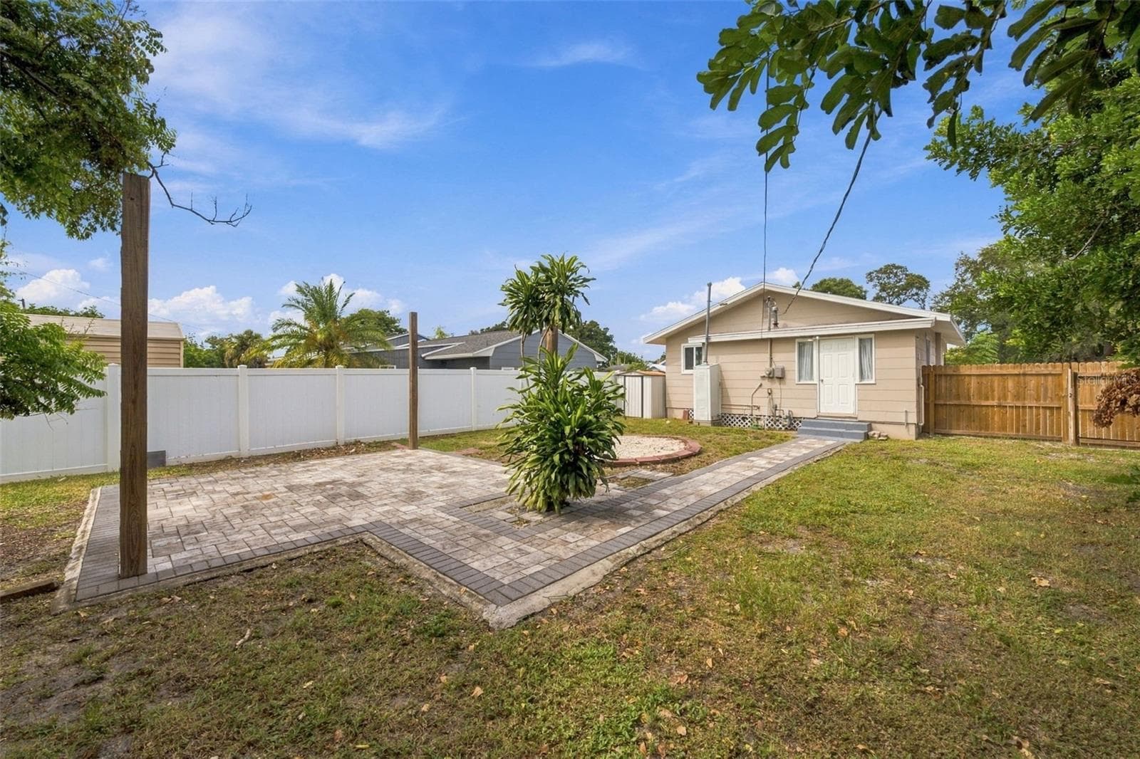Single Family Residence at 2518 16TH AVE N, ST PETERSBURG, photo 25 of 27