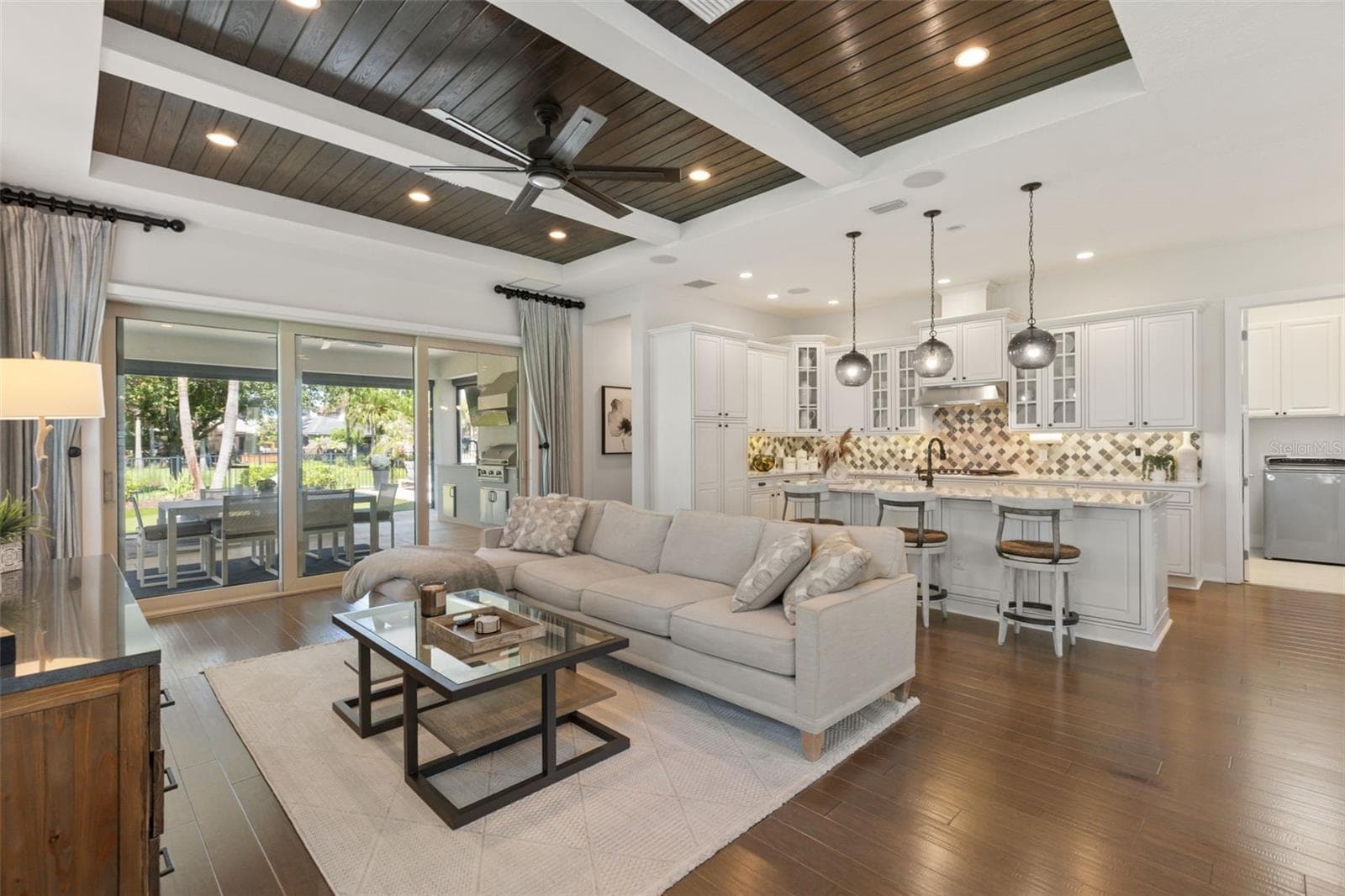 Single Family Residence at 8836 LAKESHORE POINTE DR, WINTER GARDEN, photo 10 of 52