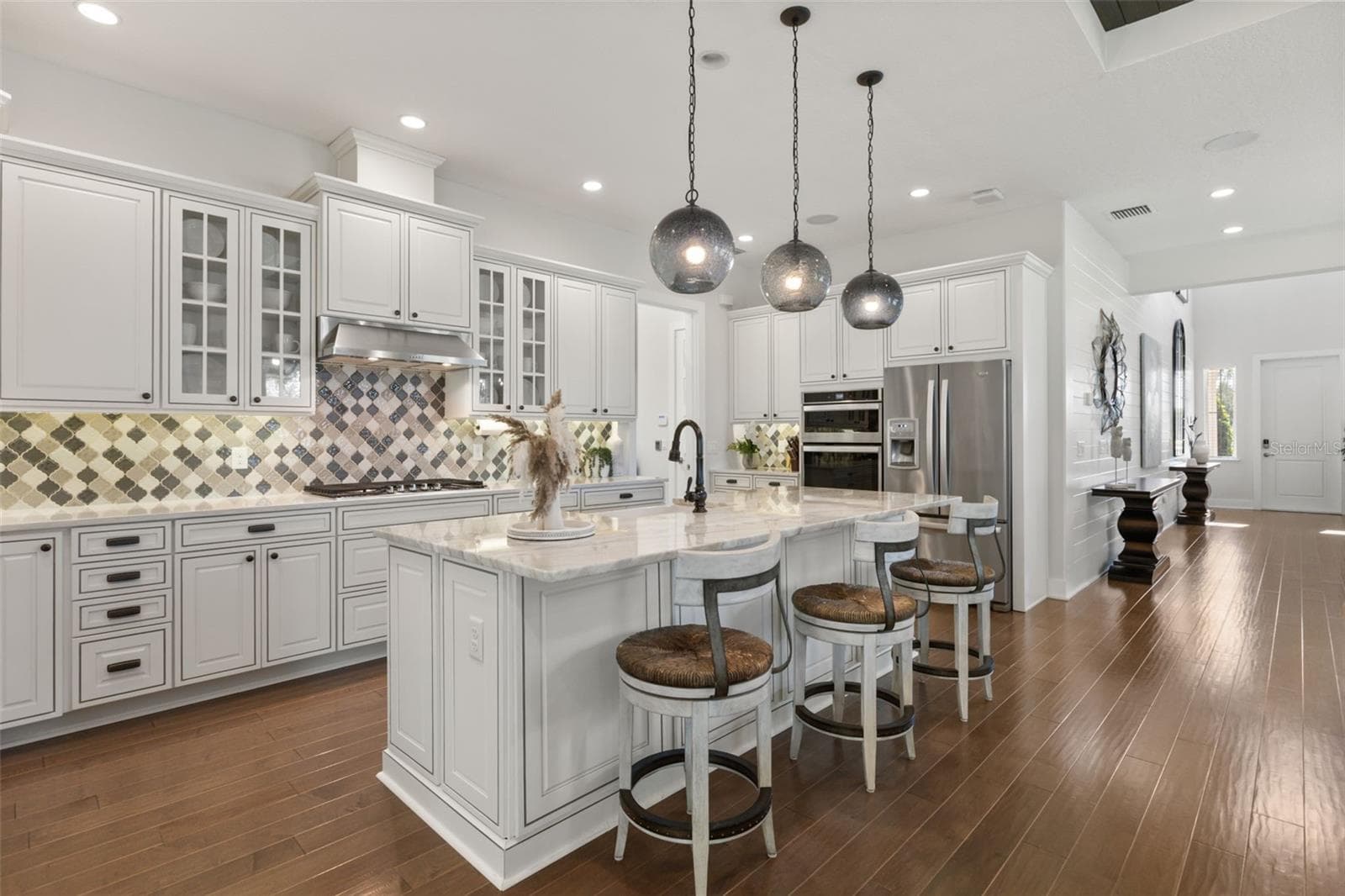Single Family Residence at 8836 LAKESHORE POINTE DR, WINTER GARDEN, photo 11 of 52