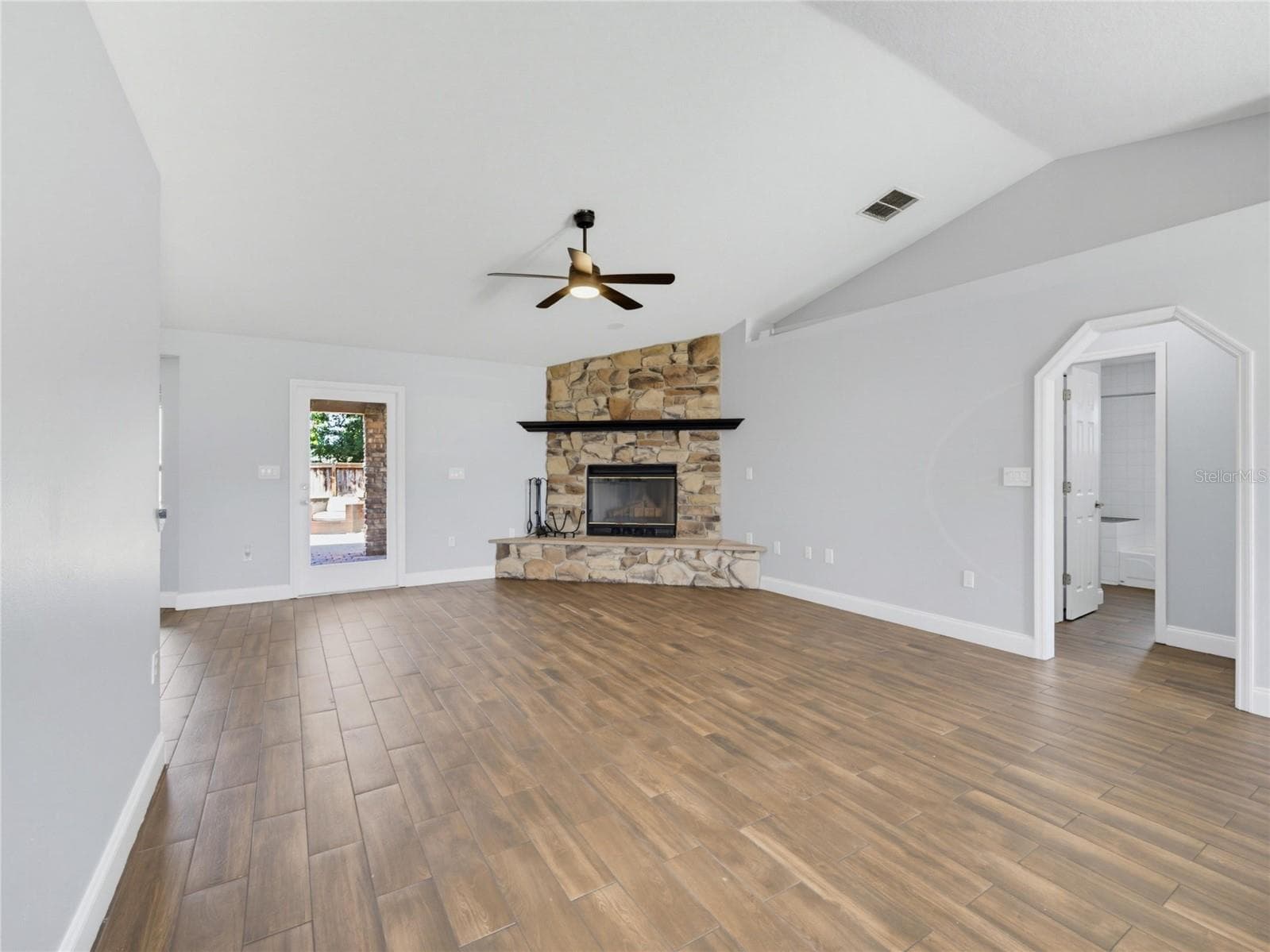 Single Family Residence at 5719 SWEETHEART CT, ST CLOUD, photo 31 of 49