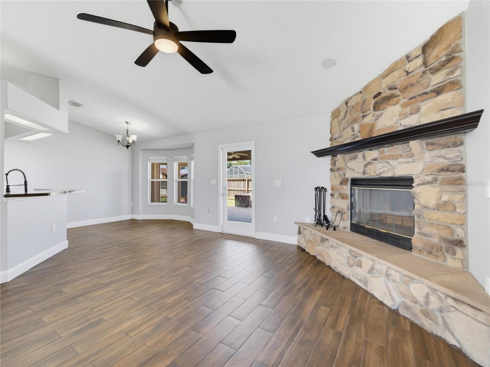 Single Family Residence at 5719 SWEETHEART CT, ST CLOUD, photo 32 of 49