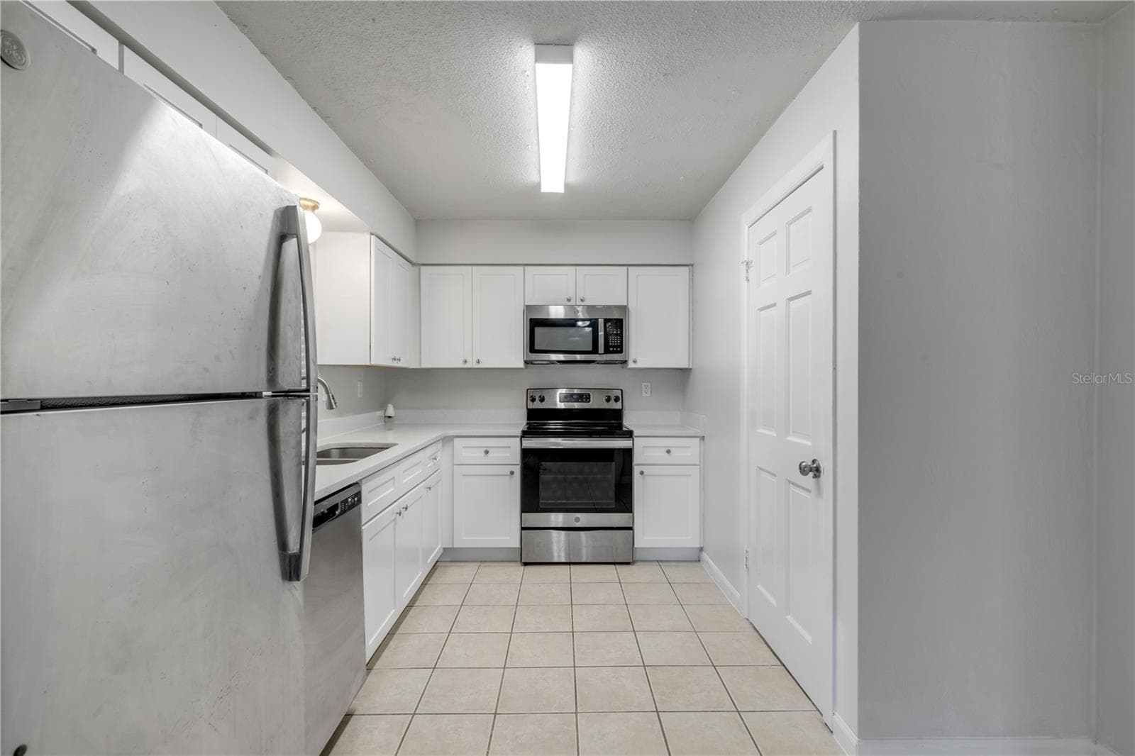 Single Family Residence at 1270 E FOWLER DR, DELTONA, photo 11 of 31