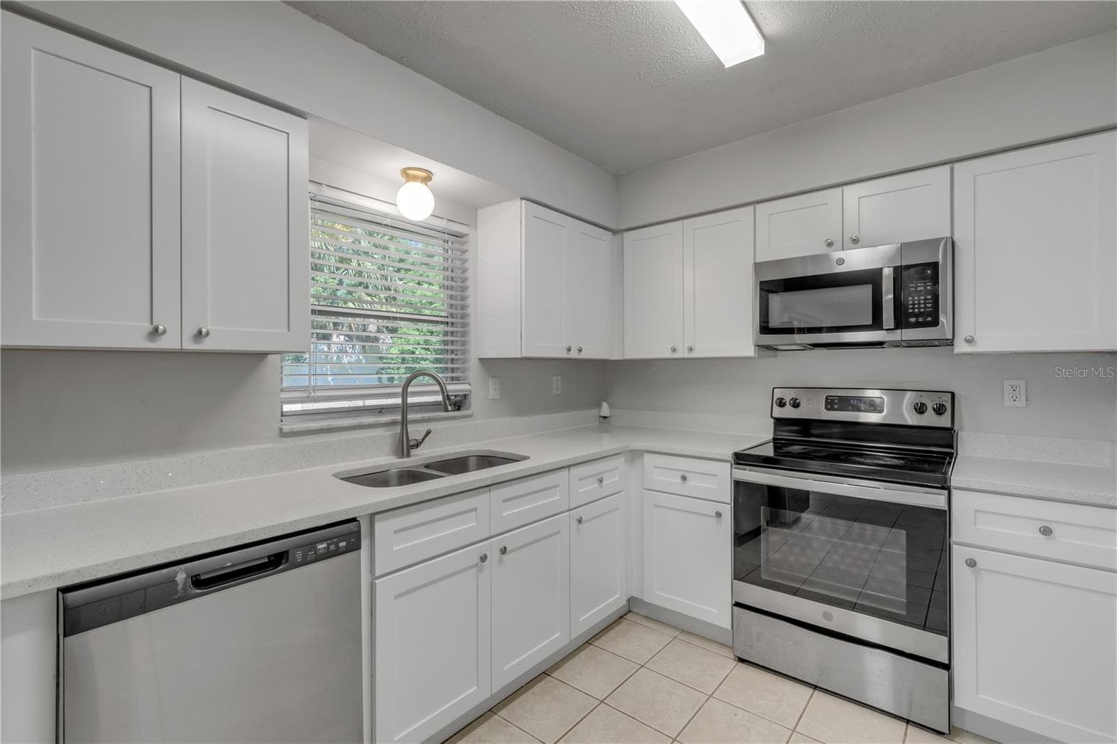 Single Family Residence at 1270 E FOWLER DR, DELTONA, photo 12 of 31