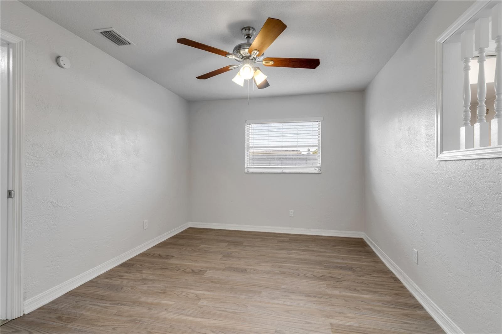 Single Family Residence at 1270 E FOWLER DR, DELTONA, photo 24 of 31