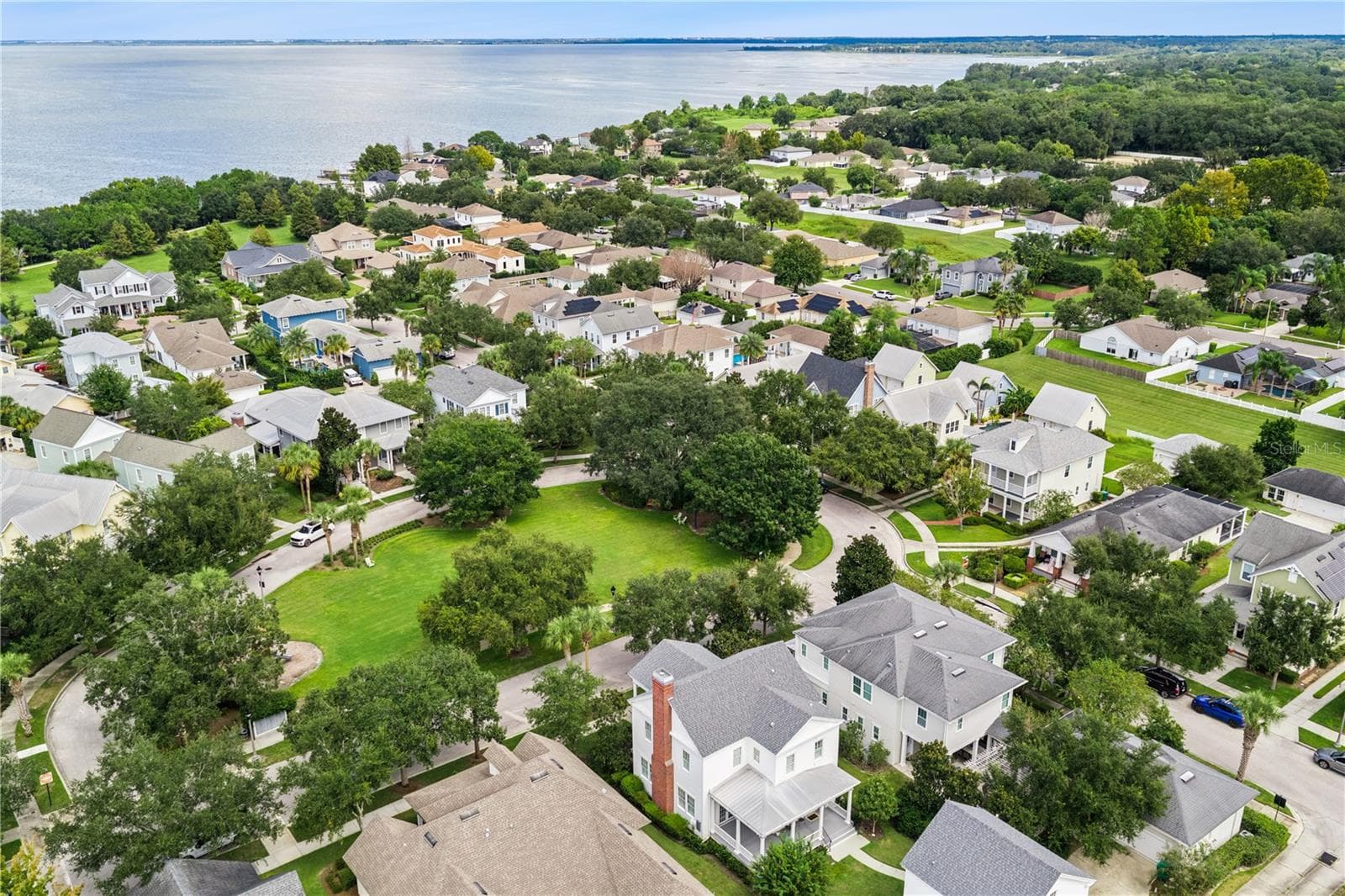 Prime location in Oakland Park - 1362 UNION CLUB DR, WINTER GARDEN