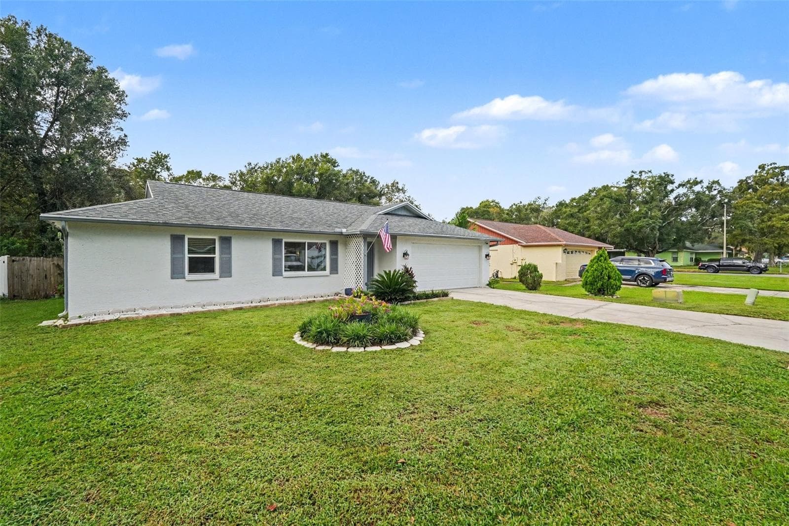 Single Family Residence at 8064 FAWNRIDGE CIR, TAMPA, photo 7 of 33
