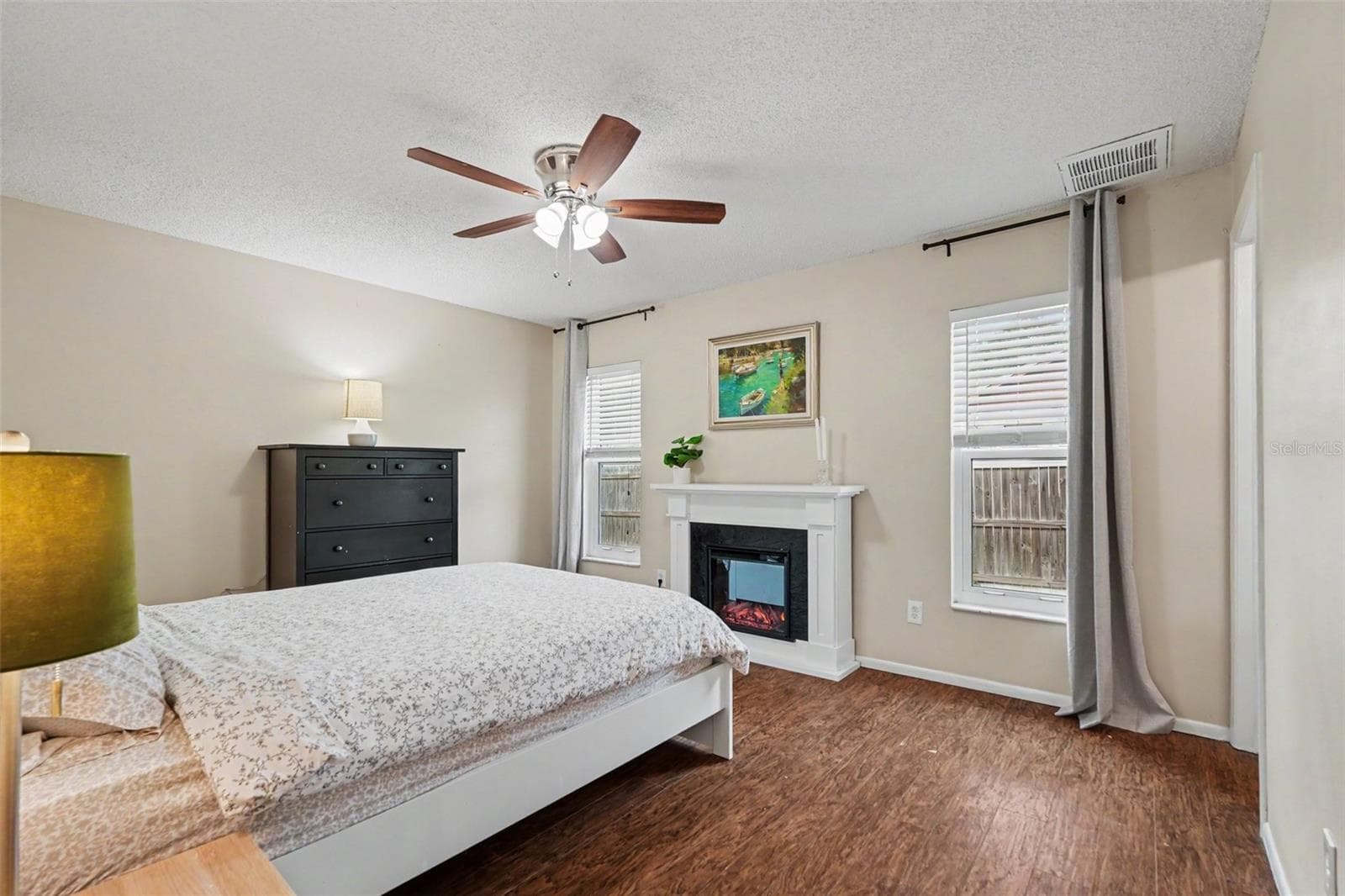 Primary bedroom - 8064 FAWNRIDGE CIR, TAMPA
