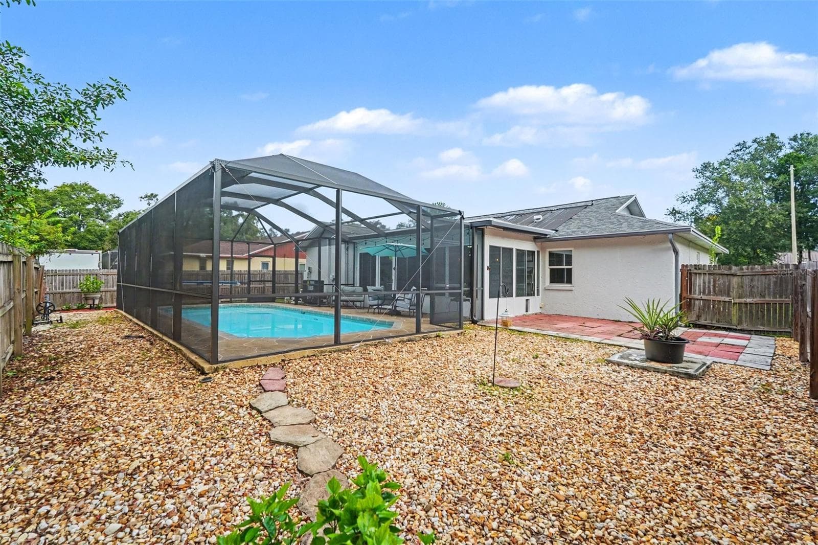 Single Family Residence at 8064 FAWNRIDGE CIR, TAMPA, photo 26 of 33