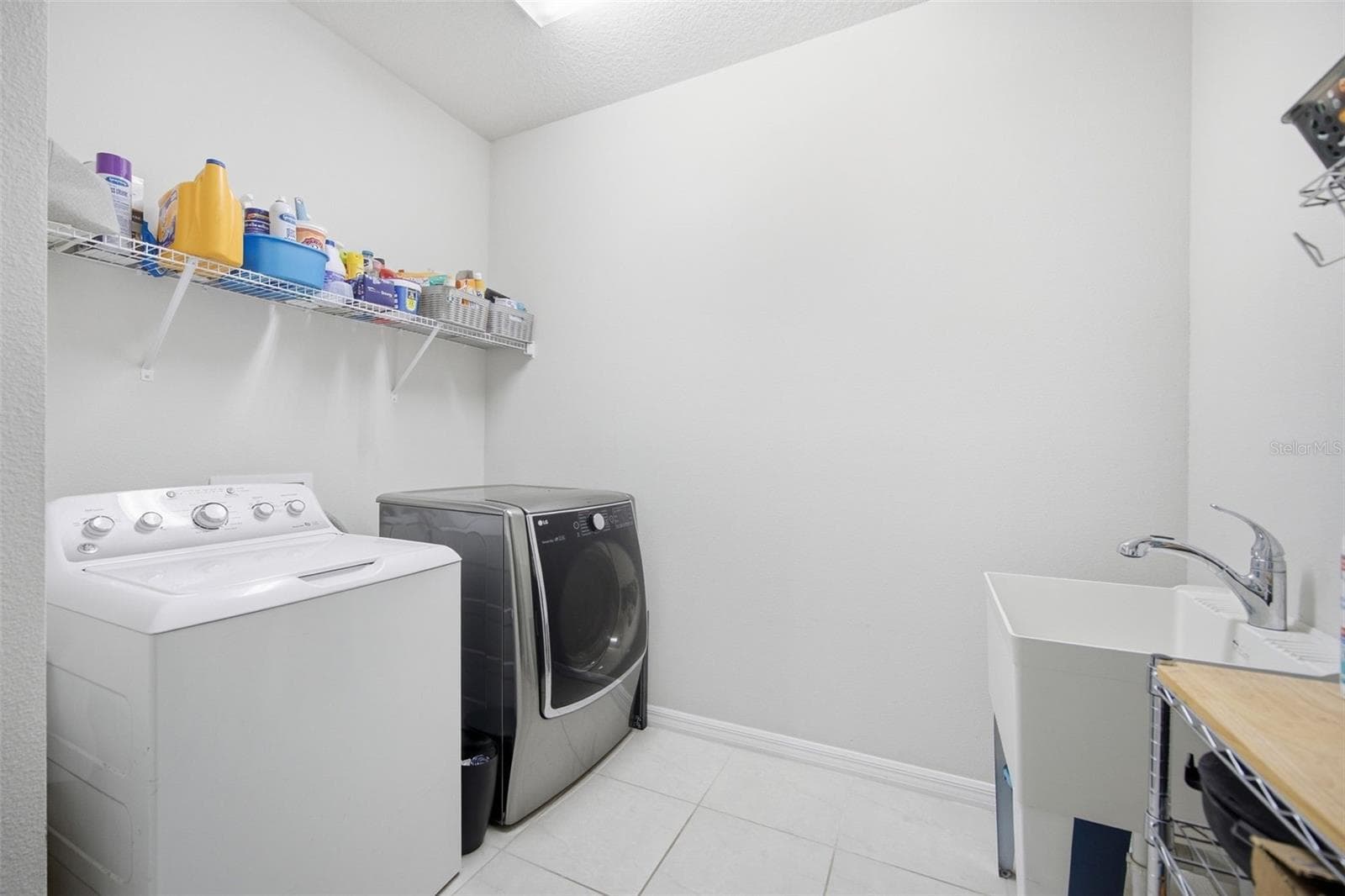 Laundry Room - 19271 MOSSY PINE DR, TAMPA