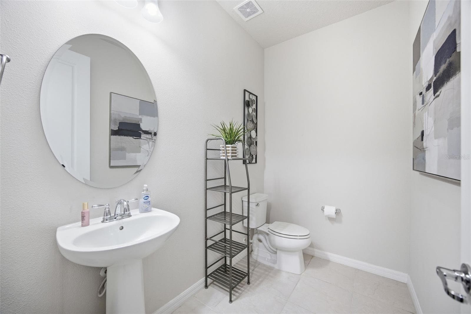 Half bath - 19271 MOSSY PINE DR, TAMPA