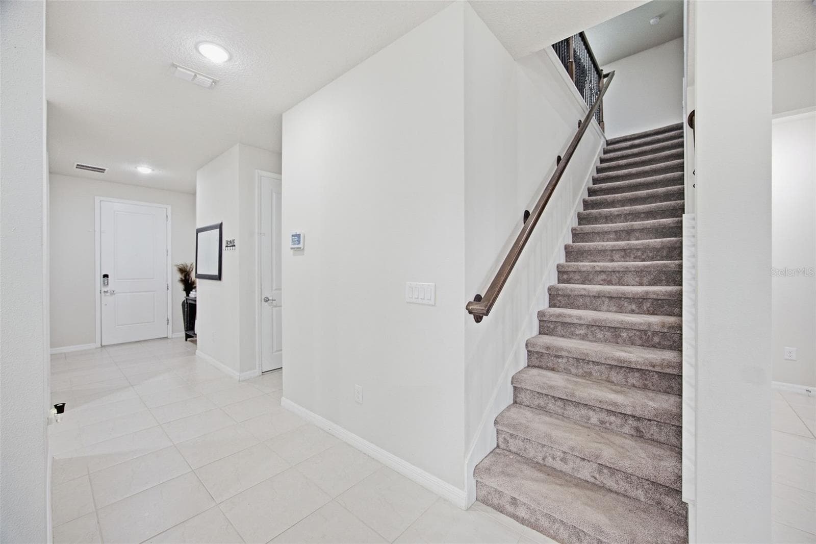 Stair/Foyer - 19271 MOSSY PINE DR, TAMPA
