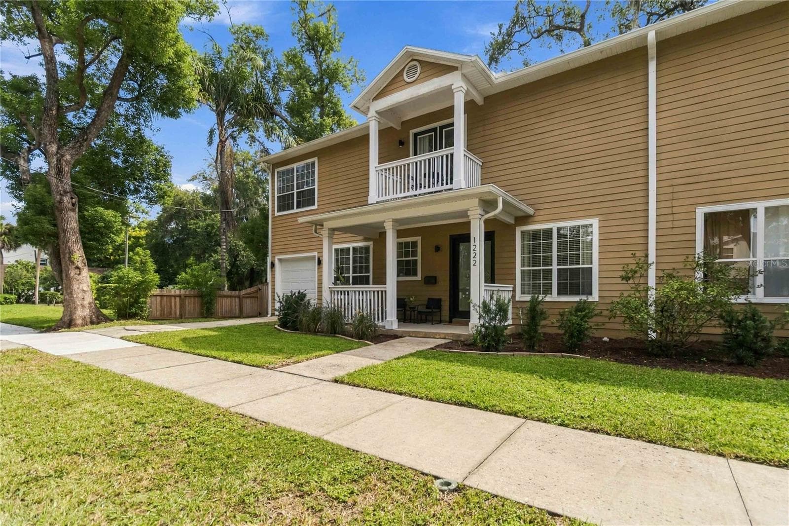 Single Family Residence at 1222 NOBLE PL, ORLANDO, photo 2 of 19