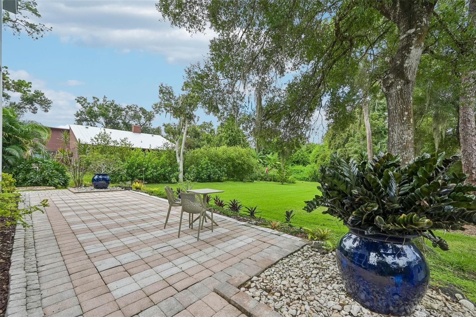 Single Family Residence at 817 OAK VISTA DR, SARASOTA, photo 34 of 39
