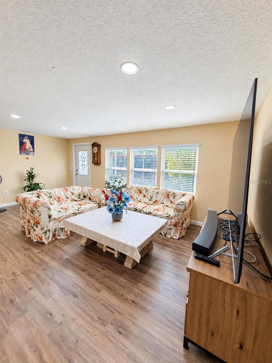 Mobile Home at 921 FAITH CIR E #35, BRADENTON, photo 3 of 25