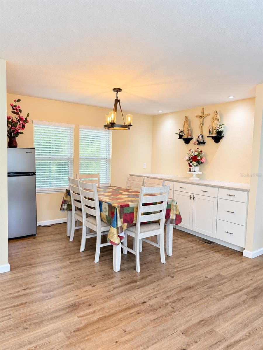 Mobile Home at 921 FAITH CIR E #35, BRADENTON, photo 8 of 25