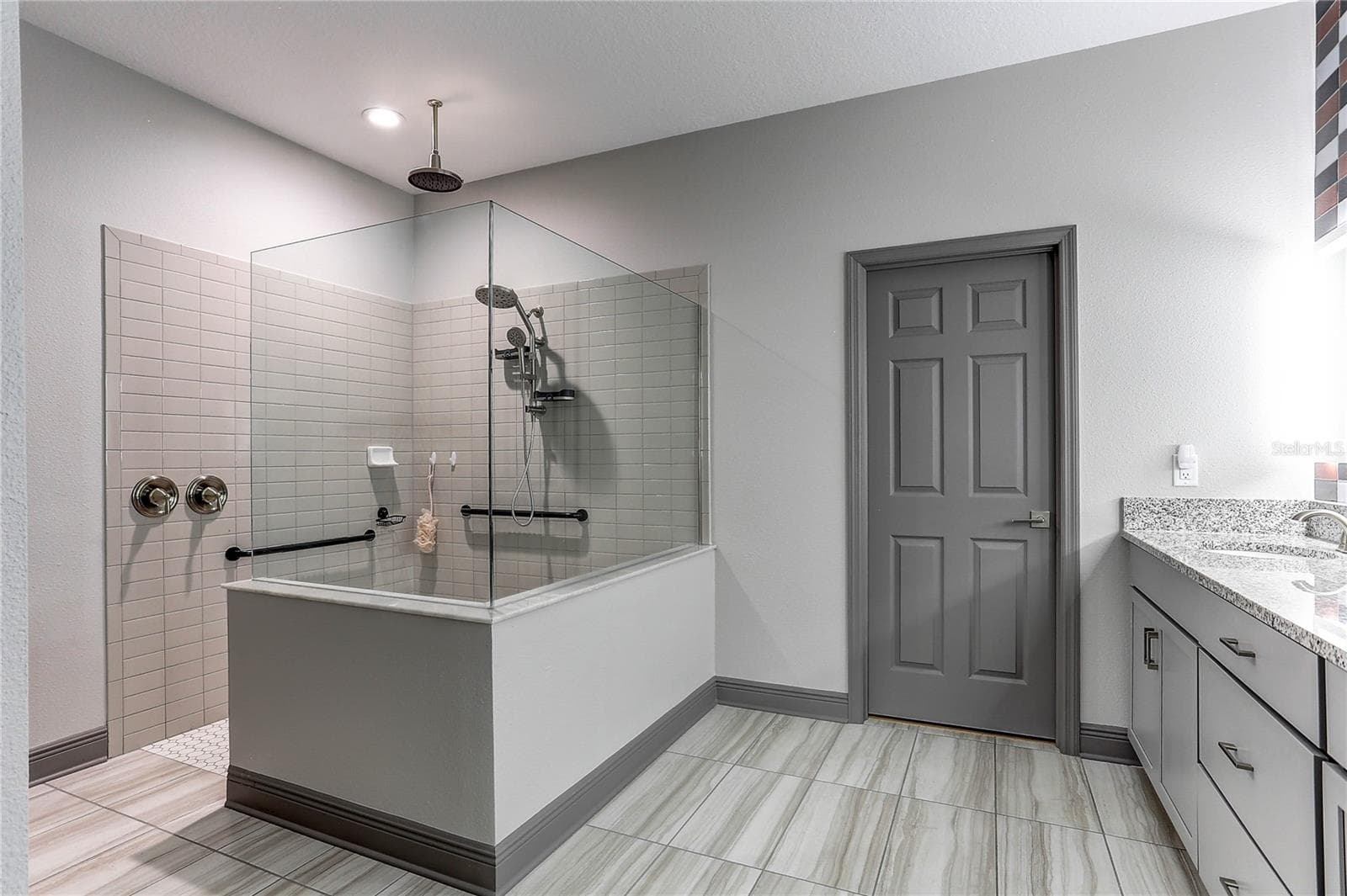 Primary Bath - 19357 HAWK VALLEY DR, TAMPA