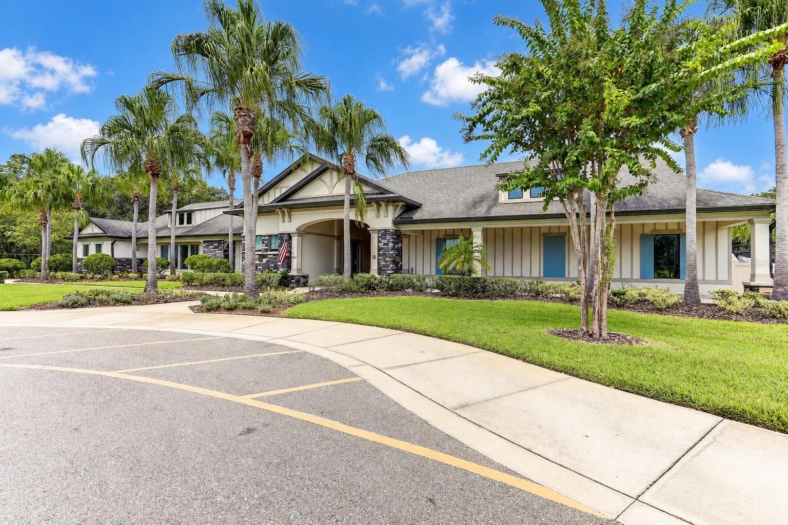 Amenity Center - 19357 HAWK VALLEY DR, TAMPA
