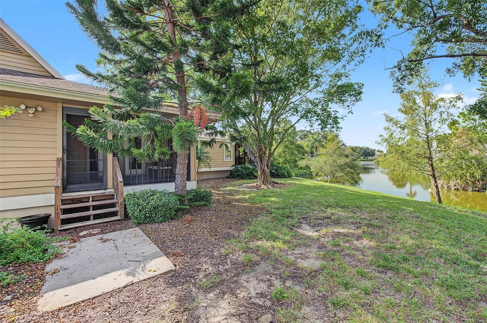 Villa at 992 SPINNAKER CT, TARPON SPRINGS, photo 37 of 65