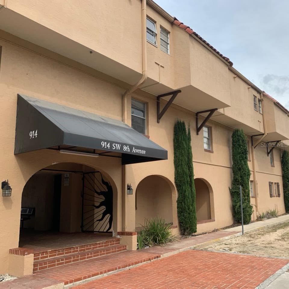914 SW 8TH AVE #53