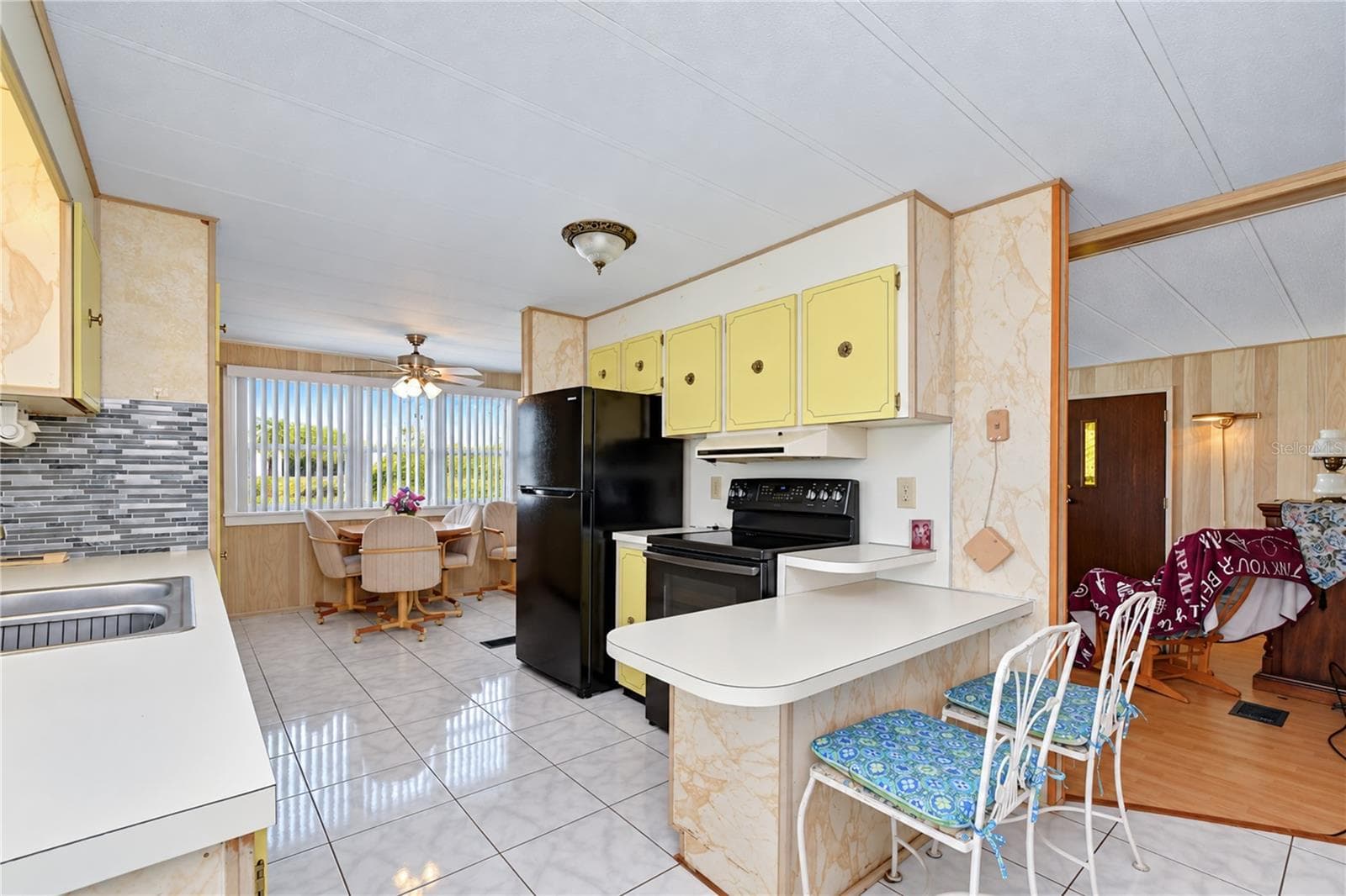 Breakfast Area - 4710 WINDY LN, ZEPHYRHILLS