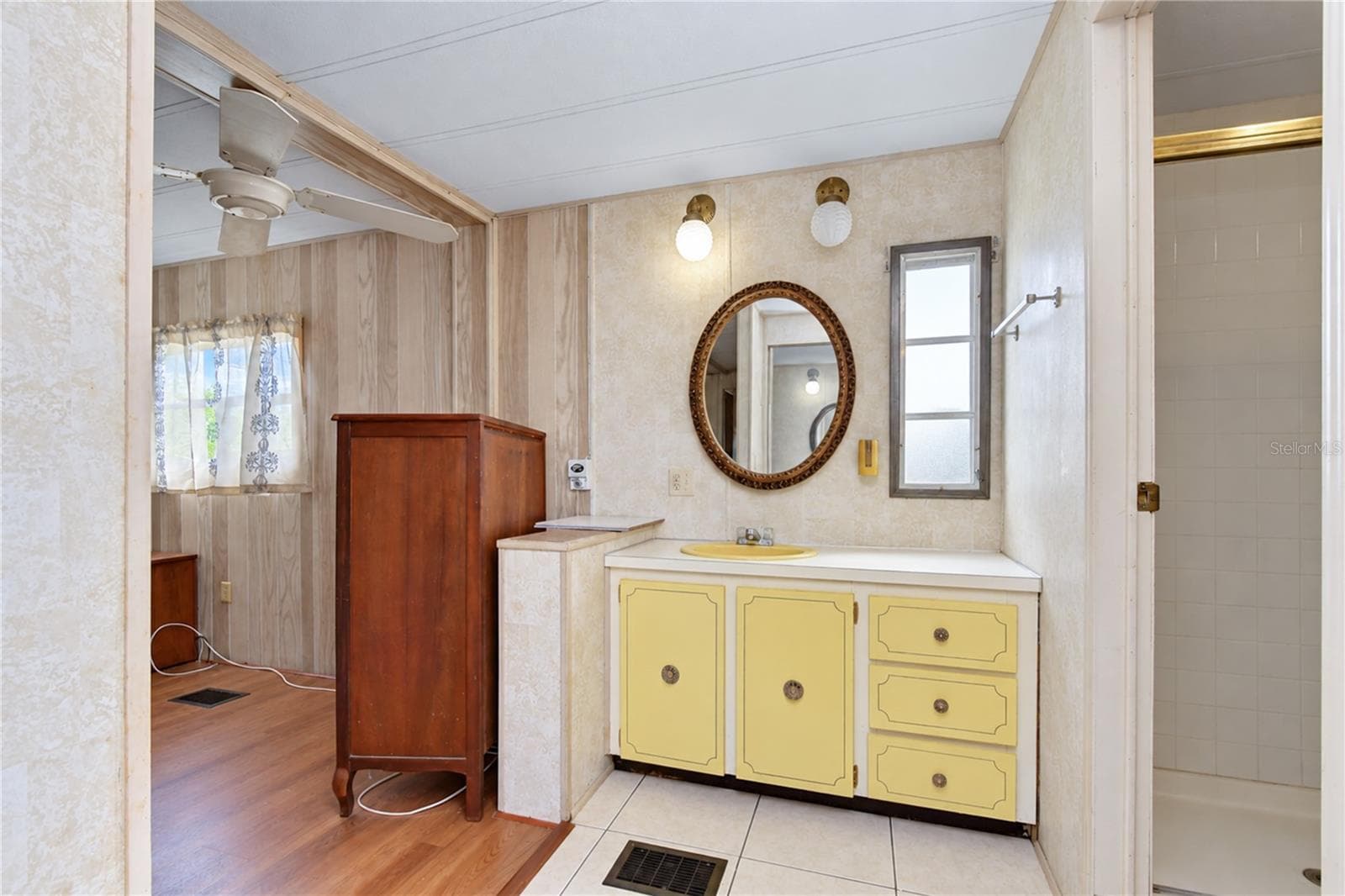 Vanity - 4710 WINDY LN, ZEPHYRHILLS