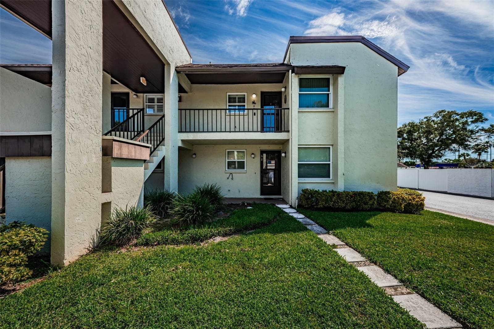 1100 E BAY DR #68