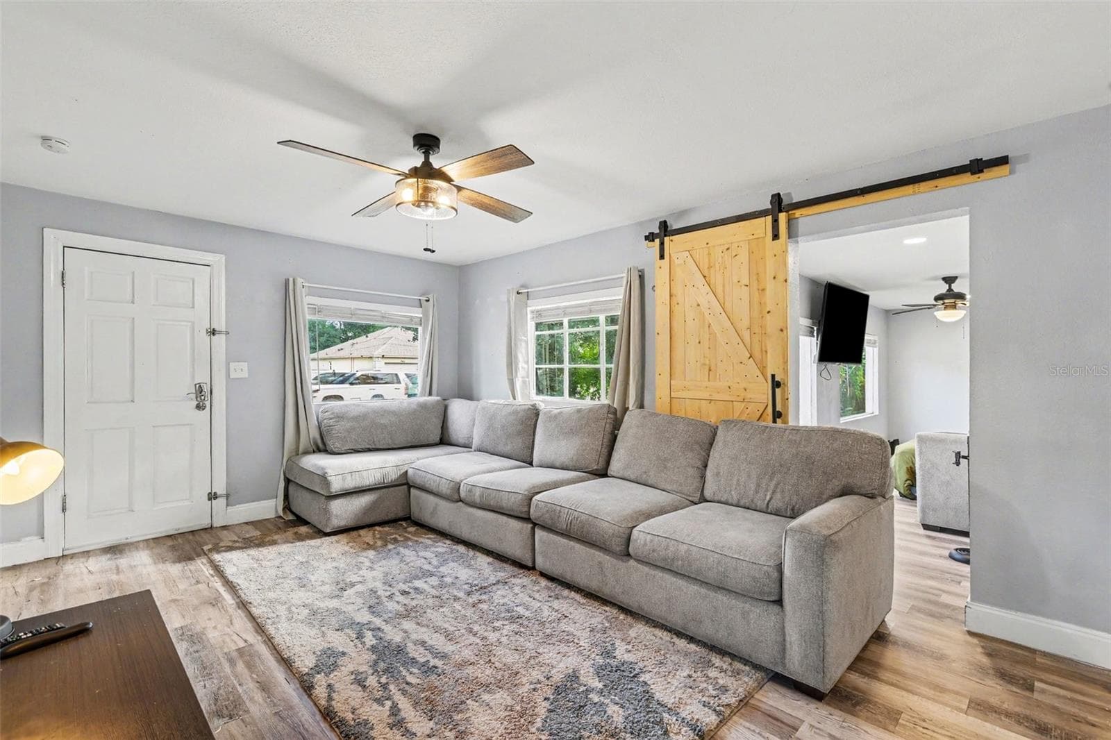 Single Family Residence at 919 E BOUGAINVILLEA AVE, TAMPA, photo 5 of 18