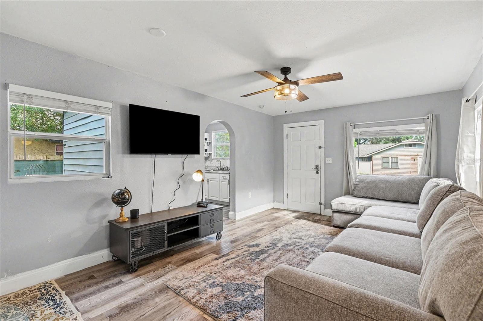 Single Family Residence at 919 E BOUGAINVILLEA AVE, TAMPA, photo 6 of 18
