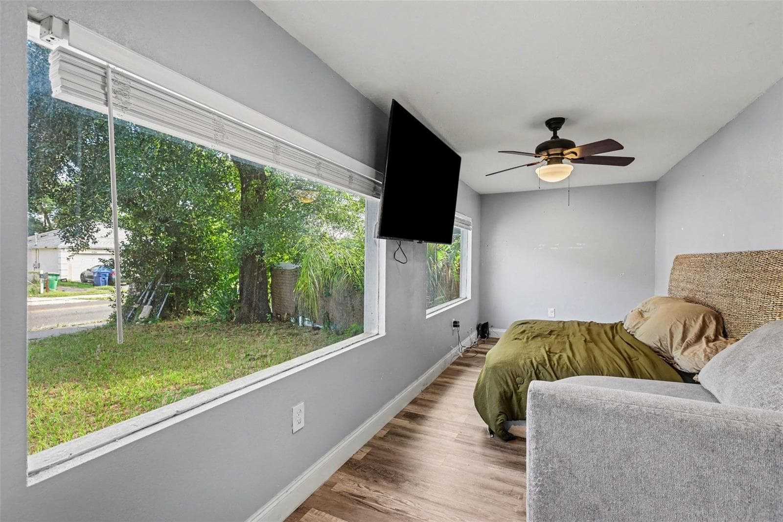Single Family Residence at 919 E BOUGAINVILLEA AVE, TAMPA, photo 13 of 18