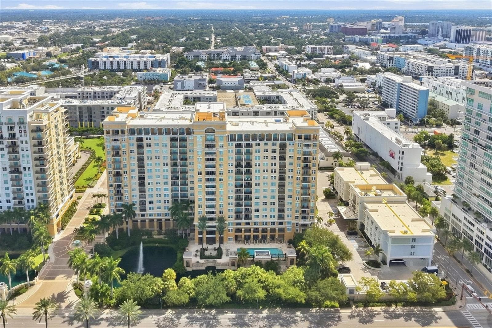 Condominium at 750 TAMIAMI TRL #1506, SARASOTA, photo 2 of 57
