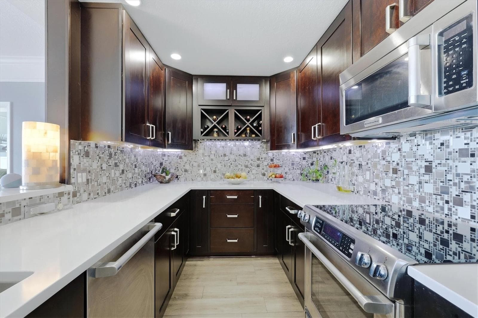 Condominium at 750 TAMIAMI TRL #1506, SARASOTA, photo 11 of 57
