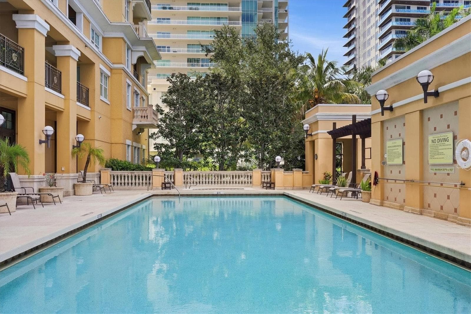 Condominium at 750 TAMIAMI TRL #1506, SARASOTA, photo 29 of 57