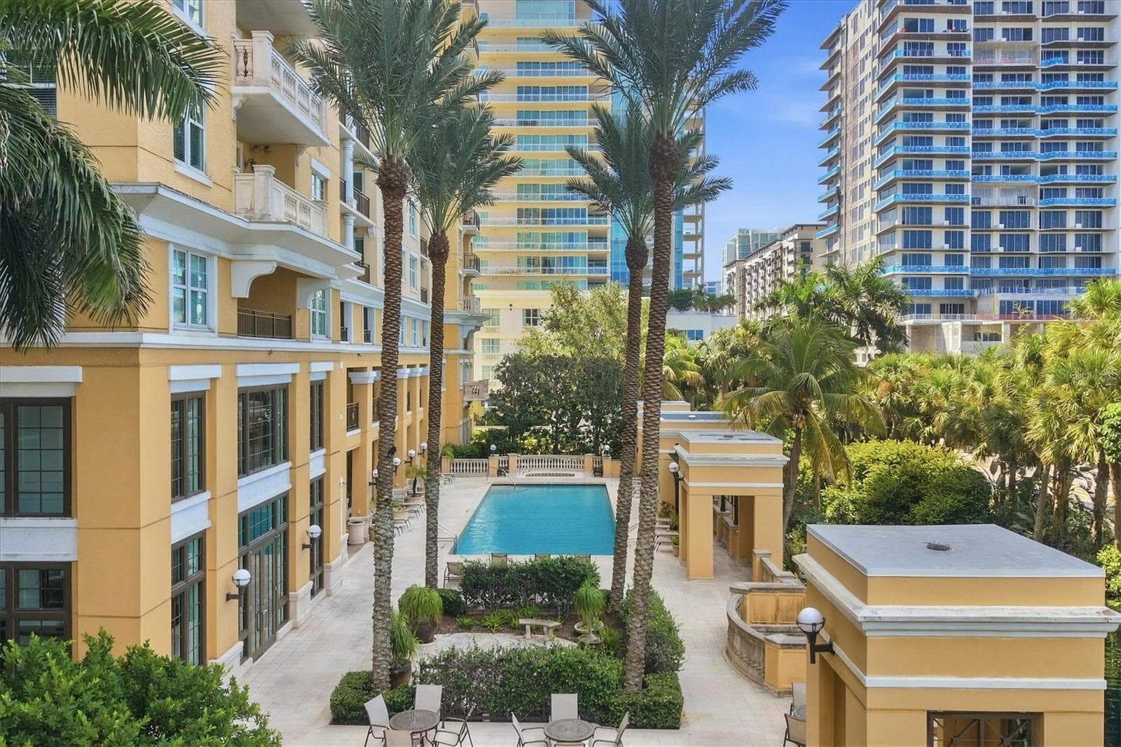 Condominium at 750 TAMIAMI TRL #1506, SARASOTA, photo 33 of 57