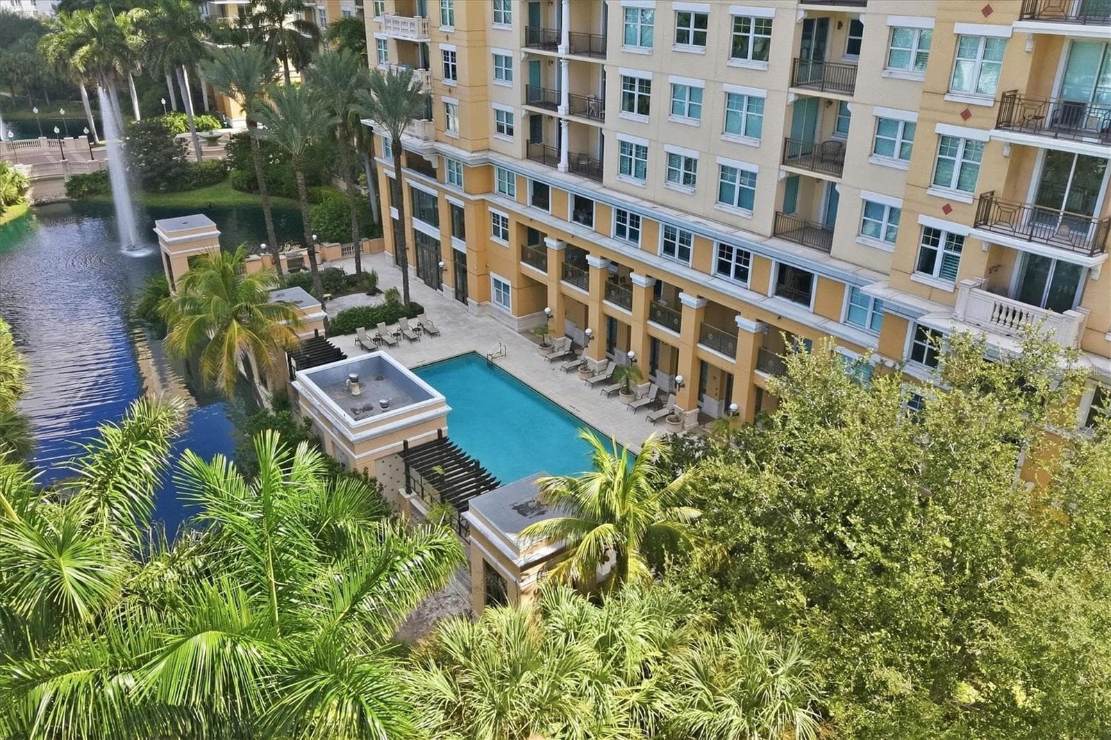 Condominium at 750 TAMIAMI TRL #1506, SARASOTA, photo 34 of 57