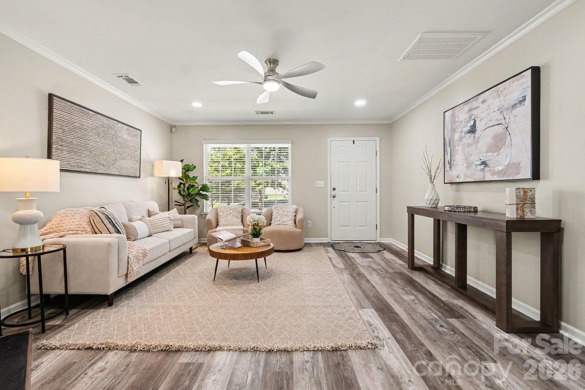 Single Family Residence at 6826 Broad Valley Court, Charlotte, photo 3 of 30