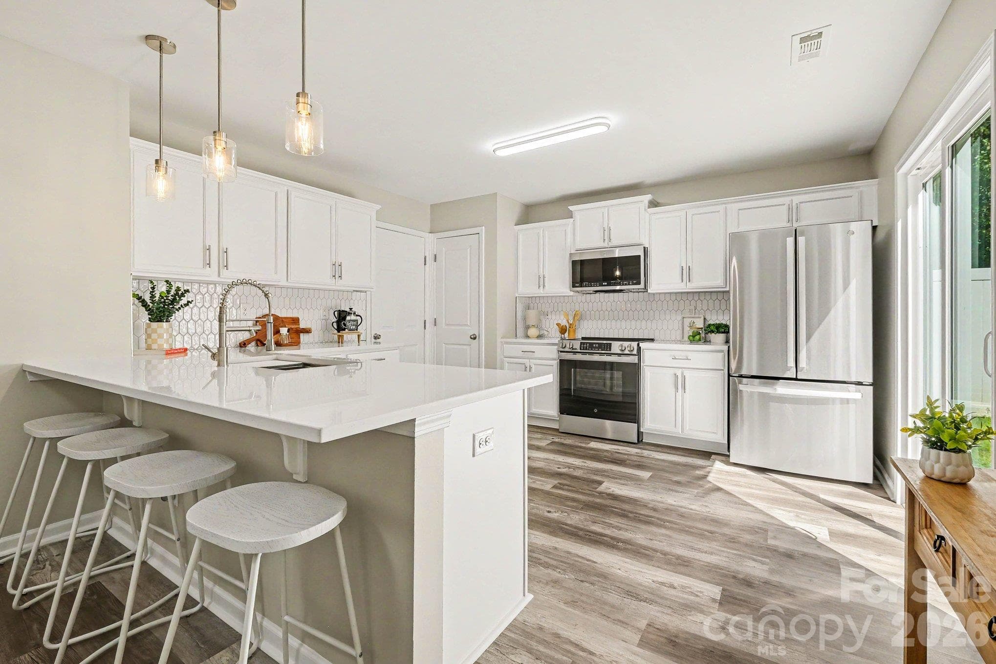 Single Family Residence at 6826 Broad Valley Court, Charlotte, photo 12 of 30