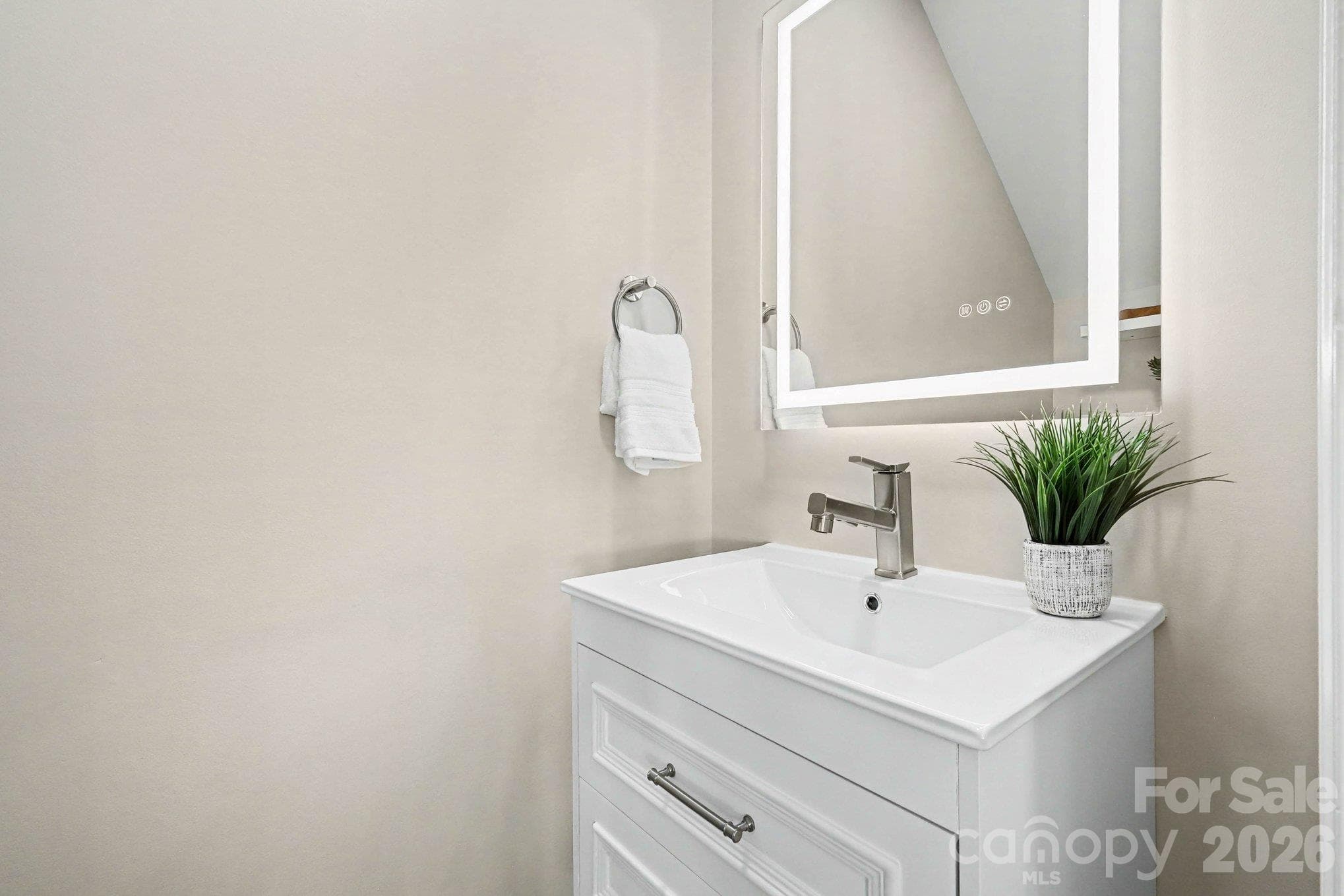 Powder room - 6826 Broad Valley Court, Charlotte