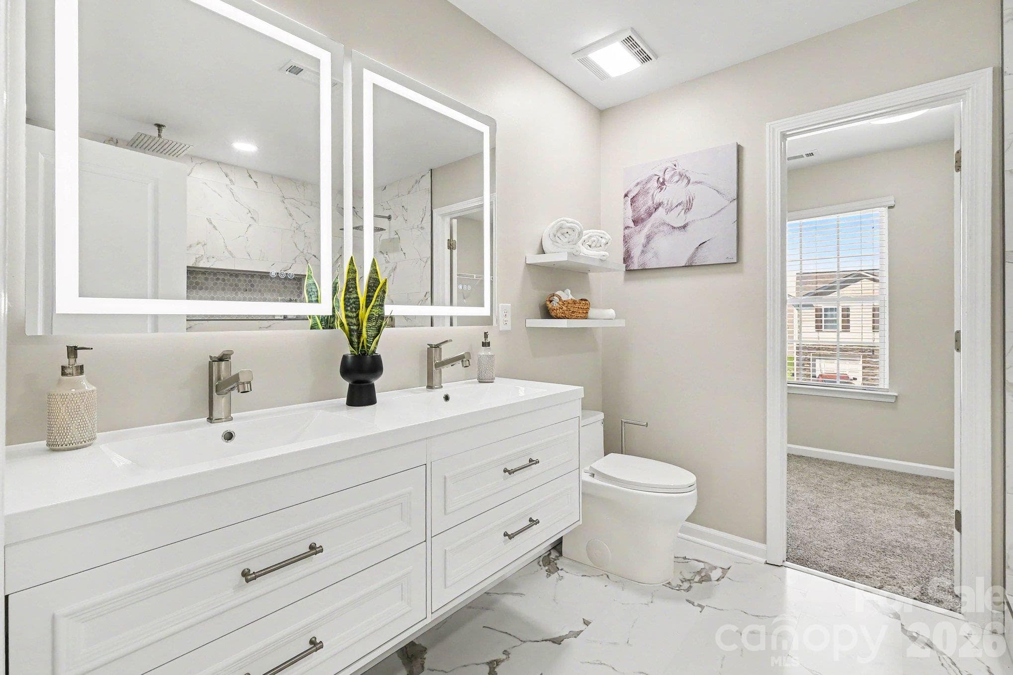 Modern finishes - 6826 Broad Valley Court, Charlotte
