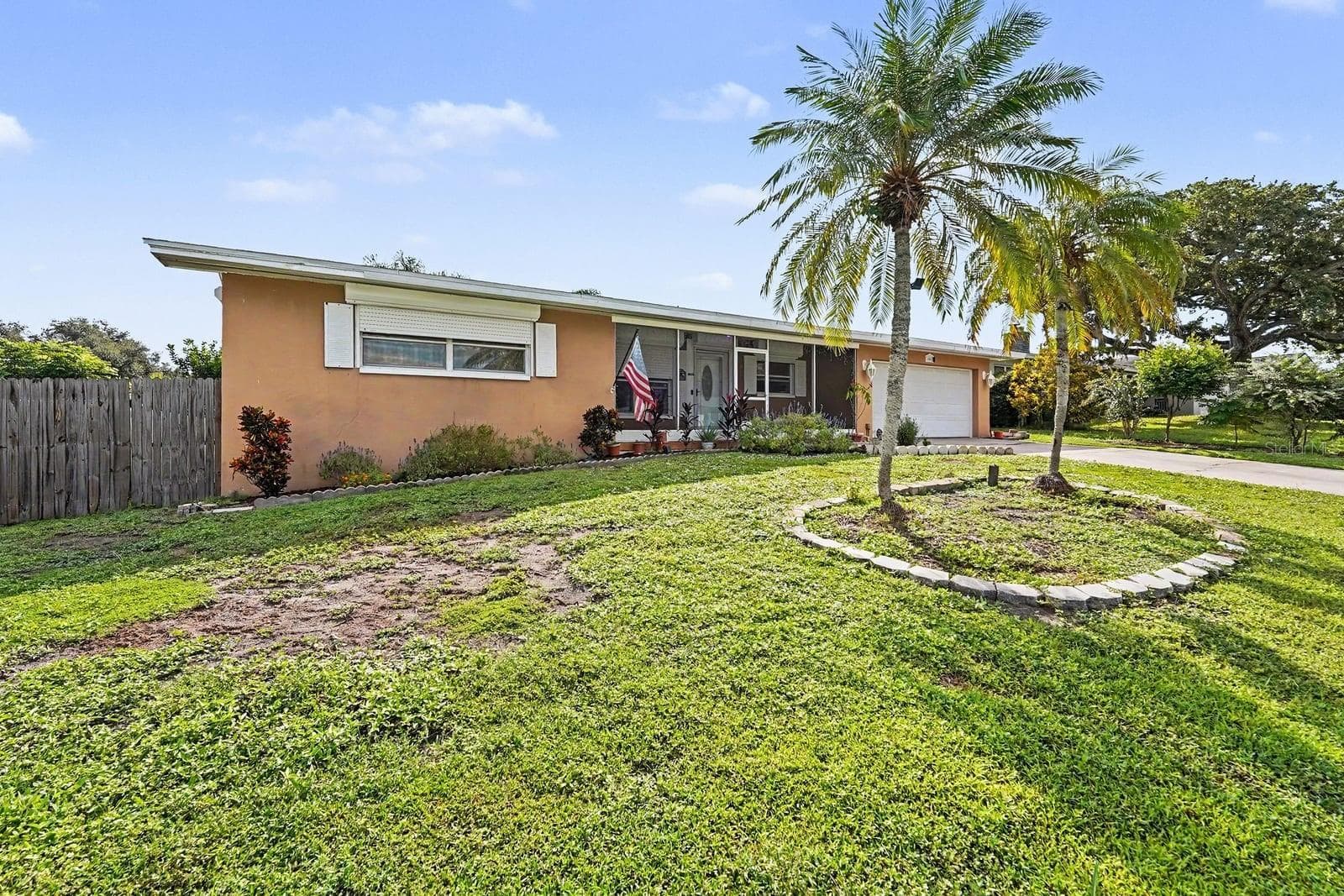 Single Family Residence at 1945 SOUVENIR DR, CLEARWATER, photo 3 of 30