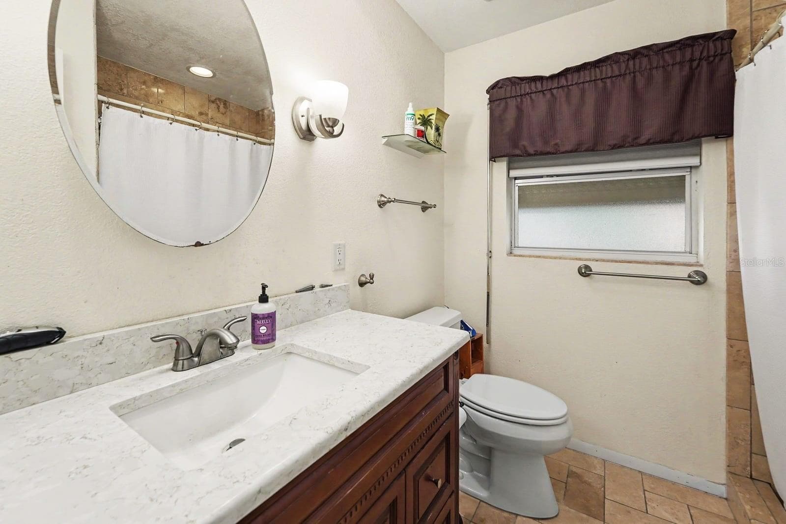 Single Family Residence at 1945 SOUVENIR DR, CLEARWATER, photo 20 of 30