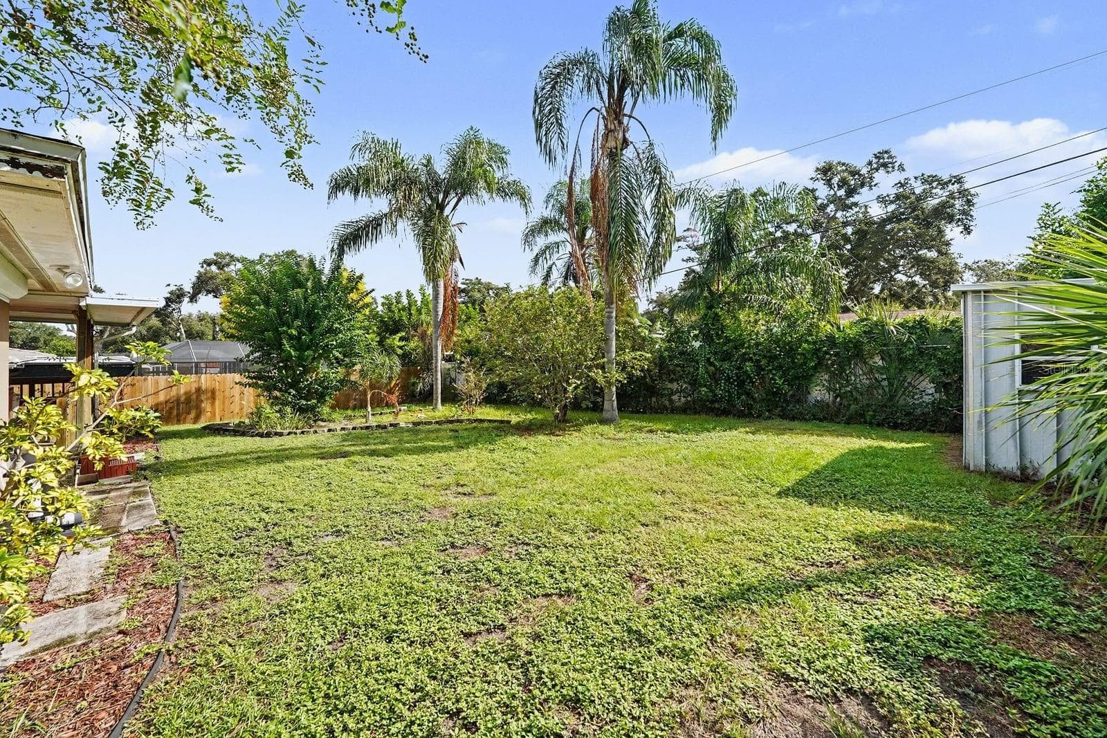 Single Family Residence at 1945 SOUVENIR DR, CLEARWATER, photo 27 of 30