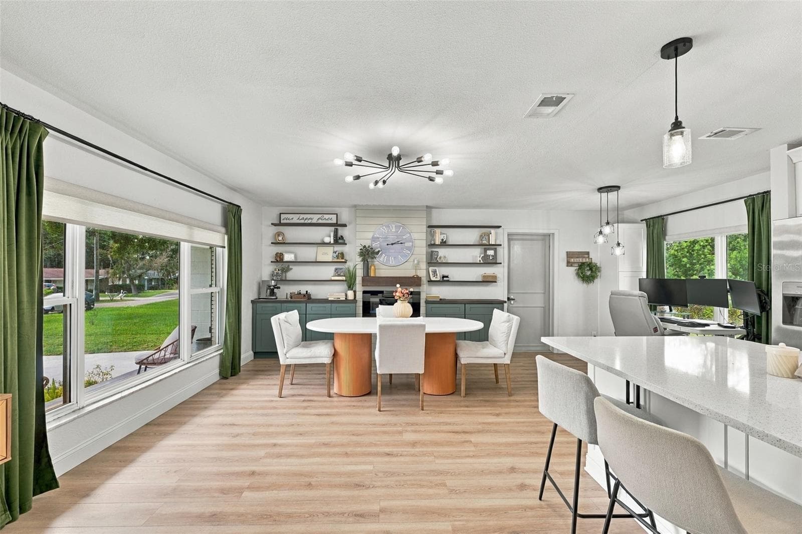 Single Family Residence at 125 SIOBHAN AVE, TAMPA, photo 13 of 42