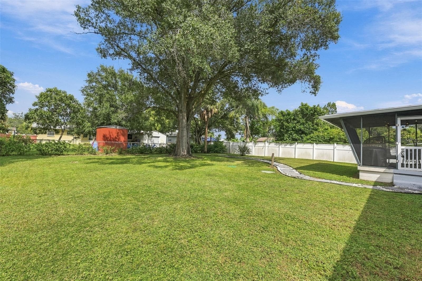 Single Family Residence at 125 SIOBHAN AVE, TAMPA, photo 38 of 42